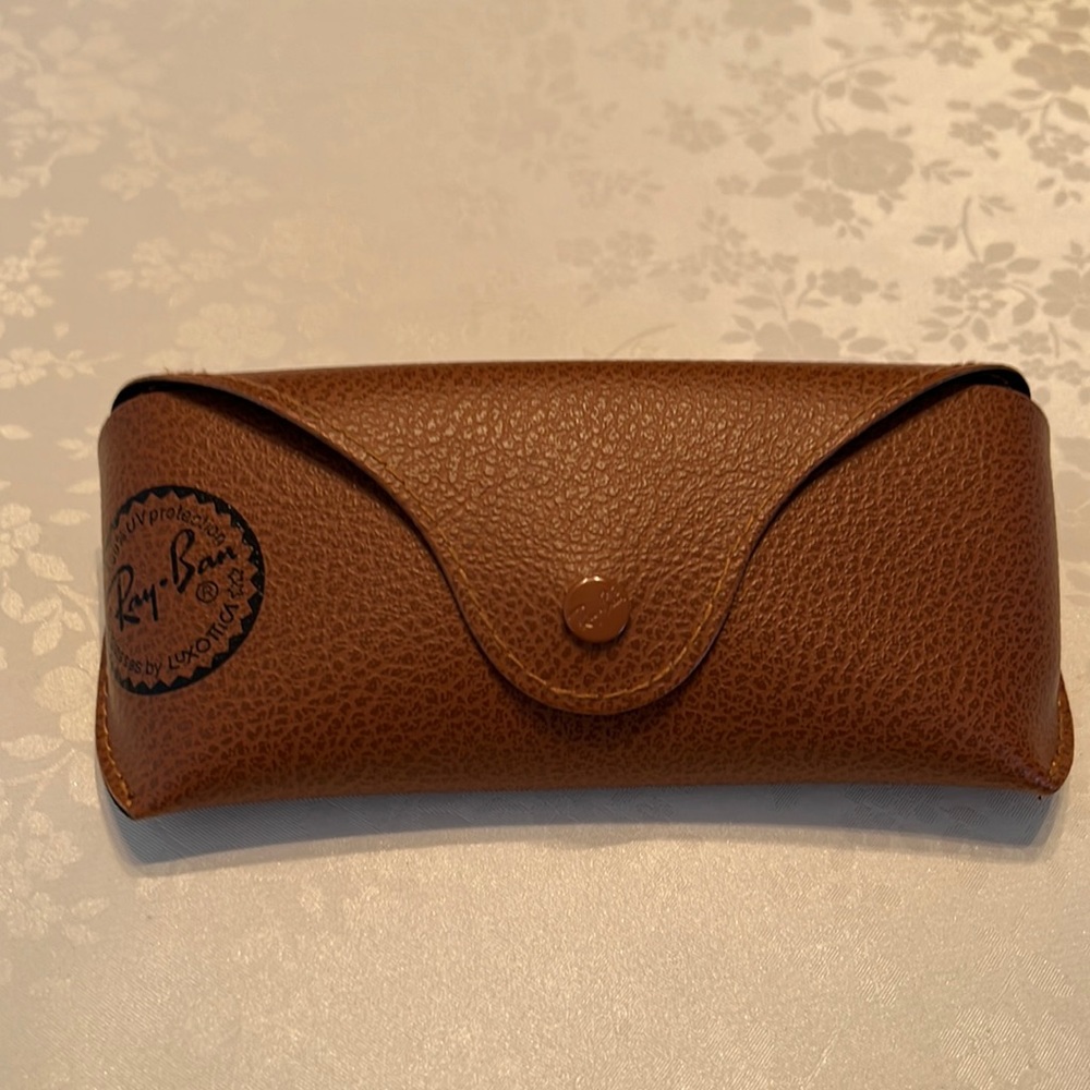 Ray-Ban  eyeglass  case